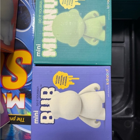 Kidrobot DIY figures all NIB RARE glow in the darkk Munny - Picture 9 of 10